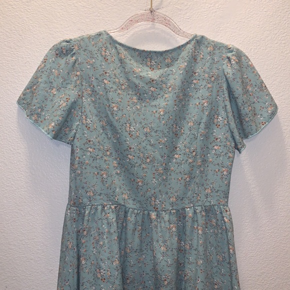 Shein green floral lightweight short sleeve mini dress - Picture 7 of 9